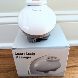 Smart Scalp Massager in Gray